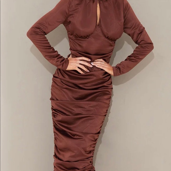 🌟SOLD PRETTYLITTLETHING Chocolate high neck underwire detail ruched midi 6 NEW - Picture 7 of 15